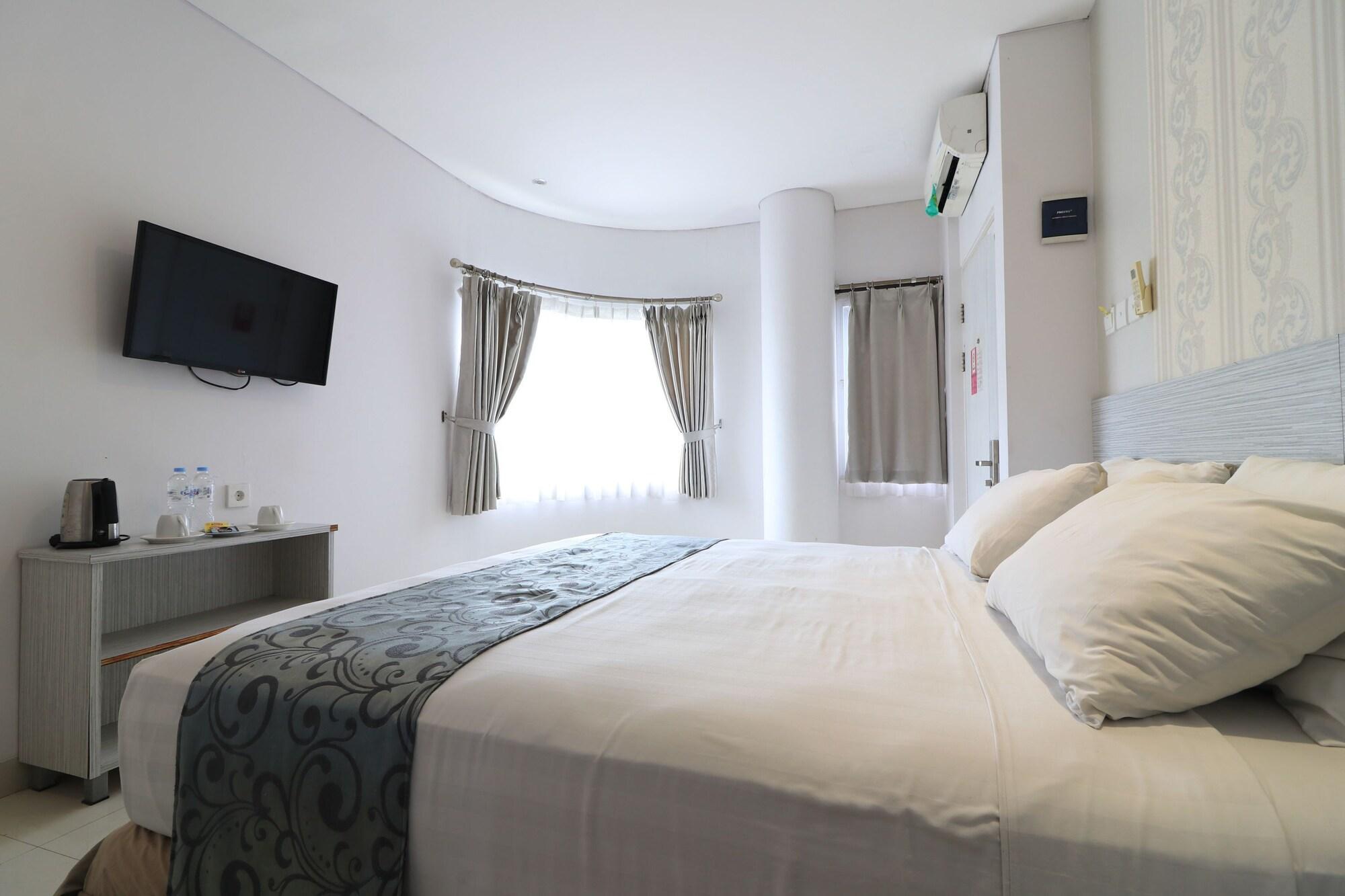 Kembang Hotel Cihampelas Bandung Exterior foto
