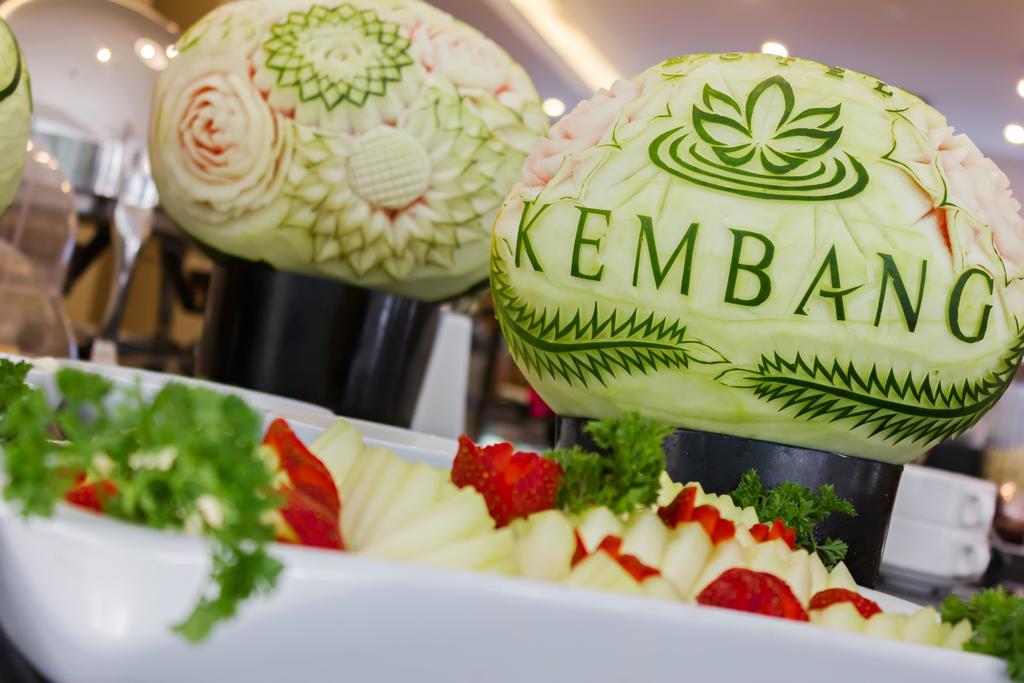 Kembang Hotel Cihampelas Bandung Exterior foto